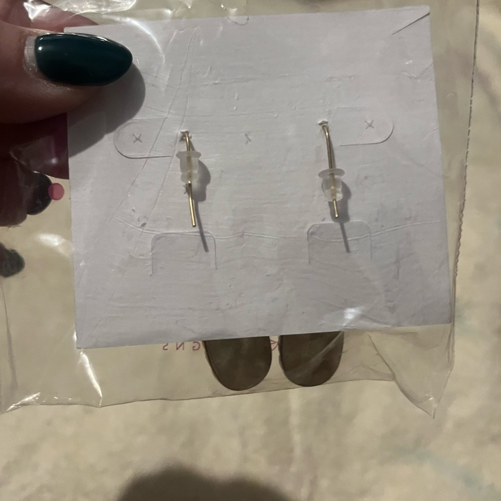 Premier Designs beautiful earrings. NWOT. - Picture 4 of 4